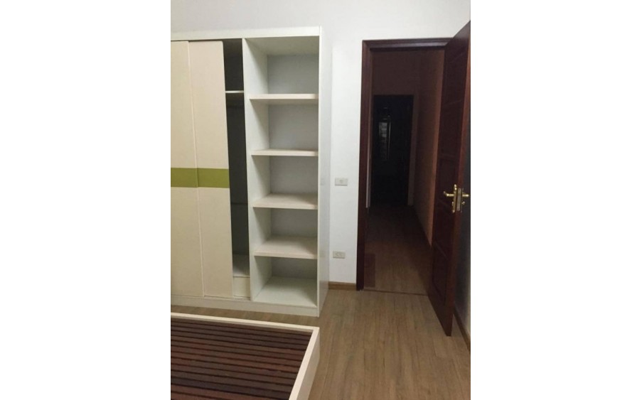 Cho thuê nhà ngõ oto Đào Tấn-Ba Đình DT 50 m2 - 5 tầng - Giá 22 Triệu (ctl)